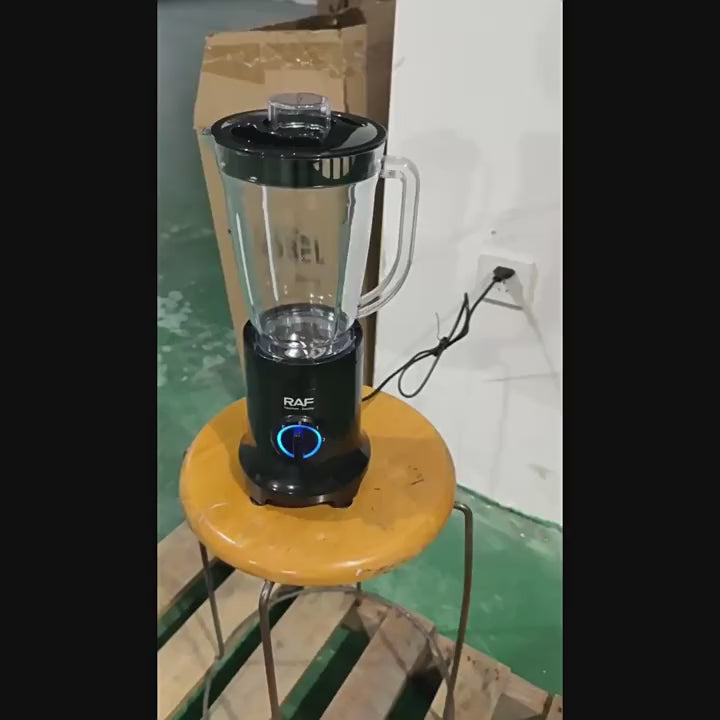 European Standard Milkshake and Smoothie Blender Portable Grinder Electric Meat Grinder 4-in-1 Countertop Mixer